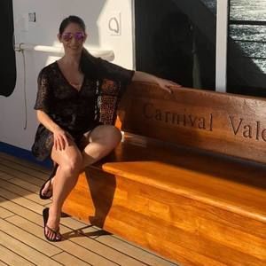 Meet your Posher, Angela